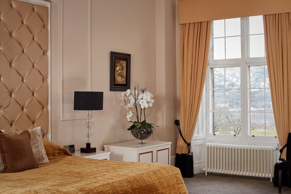 Mar Hall Golf & Spa Resort Bishopton  Exterior foto A bedroom at the hotel